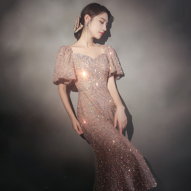 ชุดราตรี ชุดราตรีสวยหรู แบบ ทันสมัย Evening dress