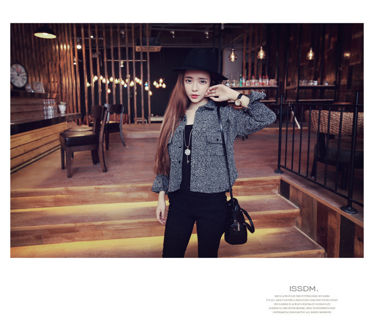 เสื้อคลุม แจ็คเก็ต ผ้าแนวกระสอบ (ไม่คัน) ทรงสวย เนื้อผ้าตามรูปเลยค่ะ ตามรูป