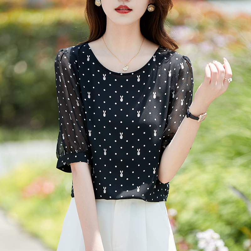 เสื้อเชิ้ตผู้หญิงแขนยาว เสื้อเชิ้ตผู้หญิงใส่ทํางาน 390 บาทต่อชิ้น ฟรีค่าจัดส่ง