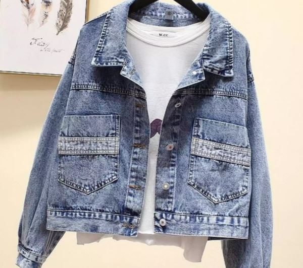 เสื้อแจ็คเก็ตยีนส์ แขนยาว jacket ยีนส์ ผู้หญิง แบบสั้น ดีไซน์ แบบ เท่ ๆ เสื้อ ยีนส์ ใส่สวย ๆ มีกระเป๋าหน้า 807581