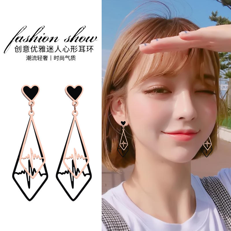 ต่างหู ตุ้มหูแฟชั่น
