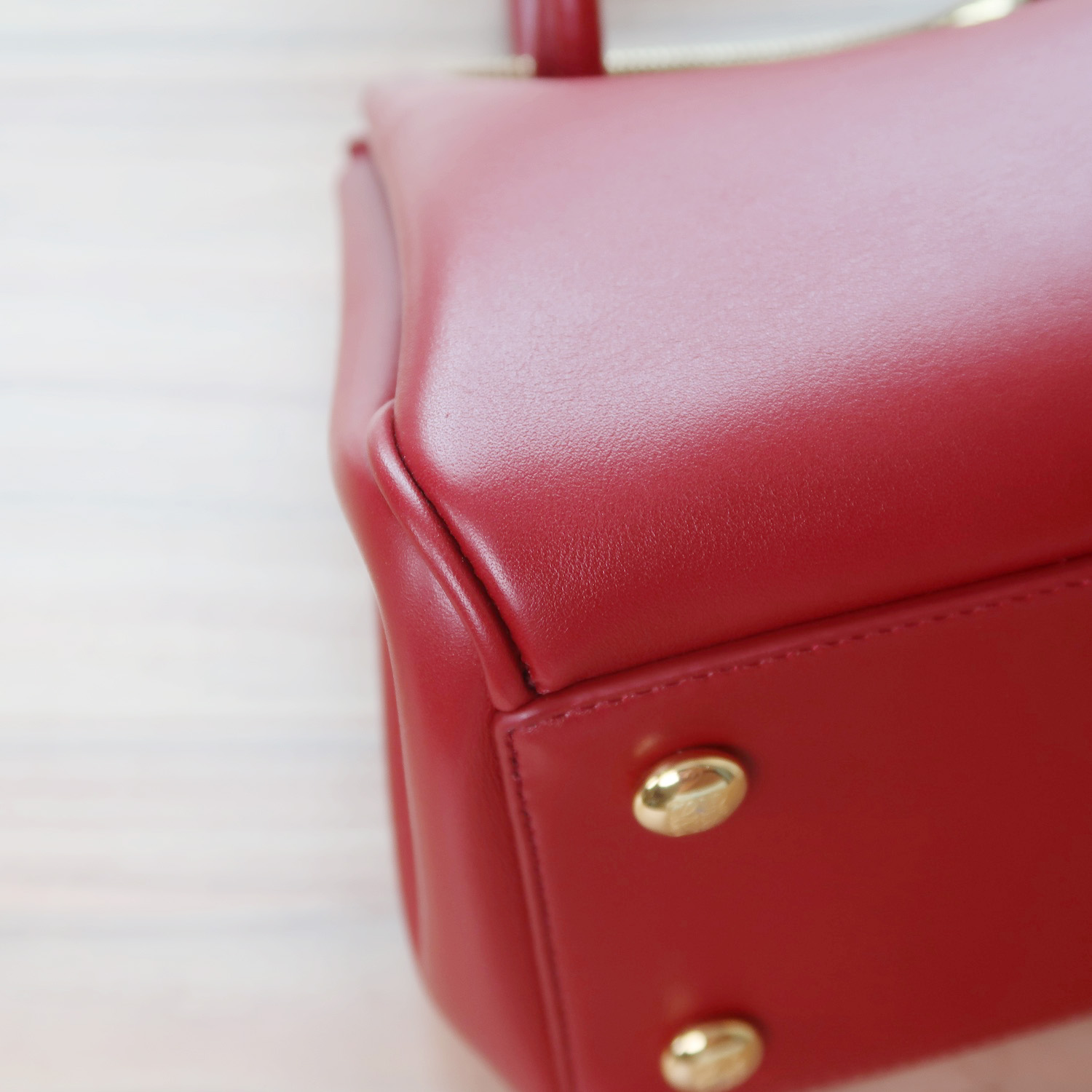Loewe Brunt Red Calf Small Madrid Bag (ใบเสร็จไทย 1 เดือน ลด 1 แสน)