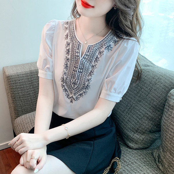 เสื้อเชิ้ตแขนยาววัยรุ่น ลายสวยๆ แบรนด์ YIL AN