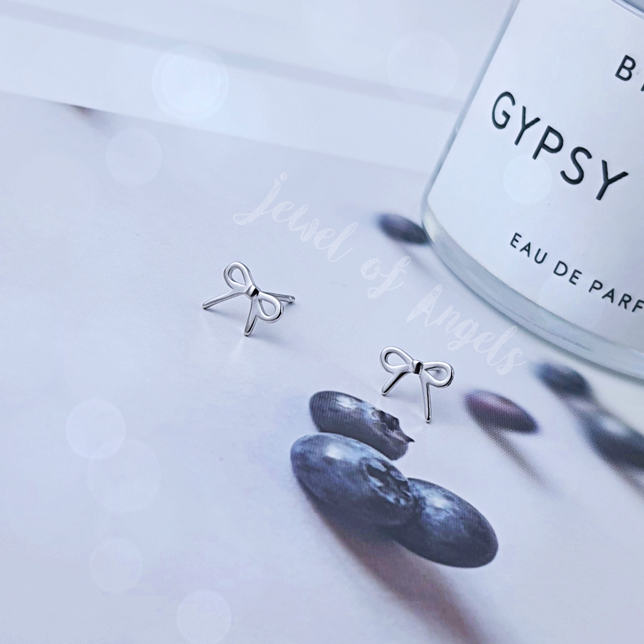 ต่างหูเงินแท้S925 รุ่น Gift ต่างหู stud รูปผูกโบว์ สีเงินเล็กๆ เงินแท้ทั้งชิ้น ตุ้มหูเงิน Silver925