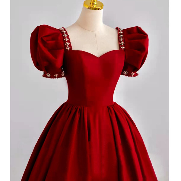 ชุดราตรี ชุดราตรีสวยหรู แบบ ทันสมัย Evening dress
