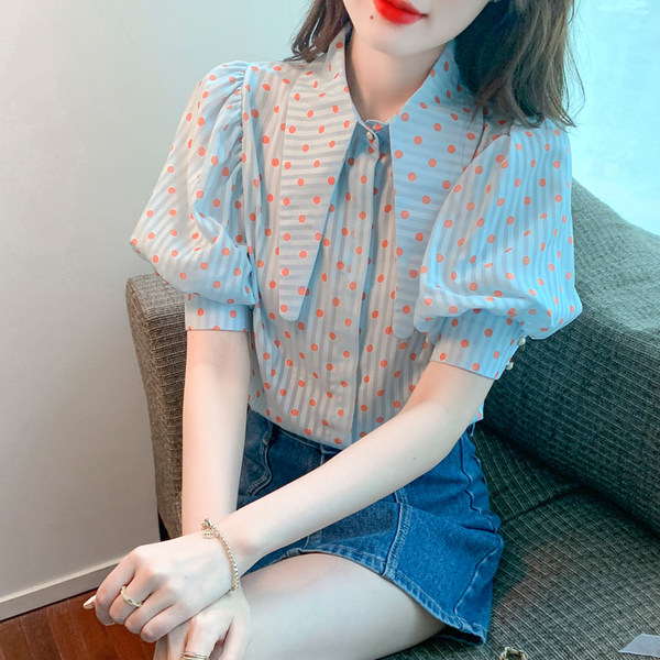 เสื้อลูกไม้ แขนสั้น
