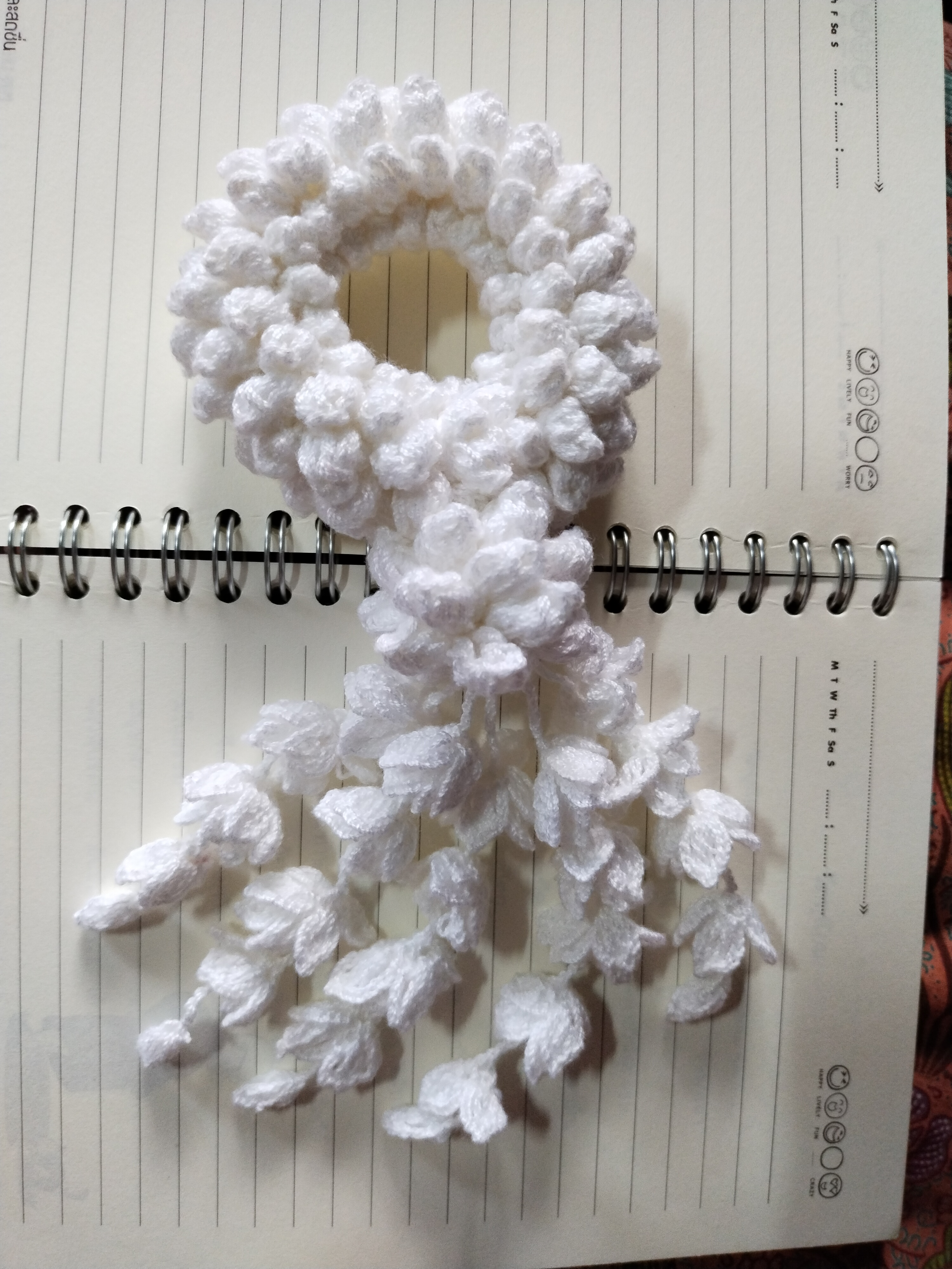 Bancrochet พวงมาลัยมะลิถักโครเชต์ Crochet Thai Garland ขาว 8*15 cm