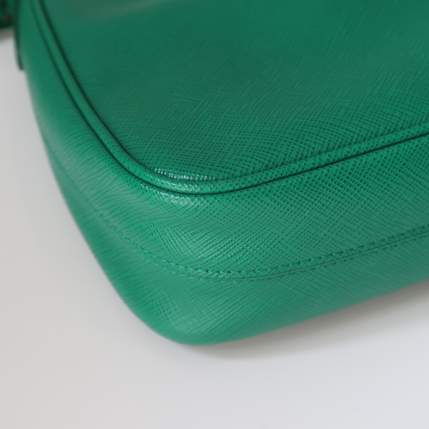 Prada Mango Green Saffiano Re-Edition Mini Hobo 1BC204 (2022)