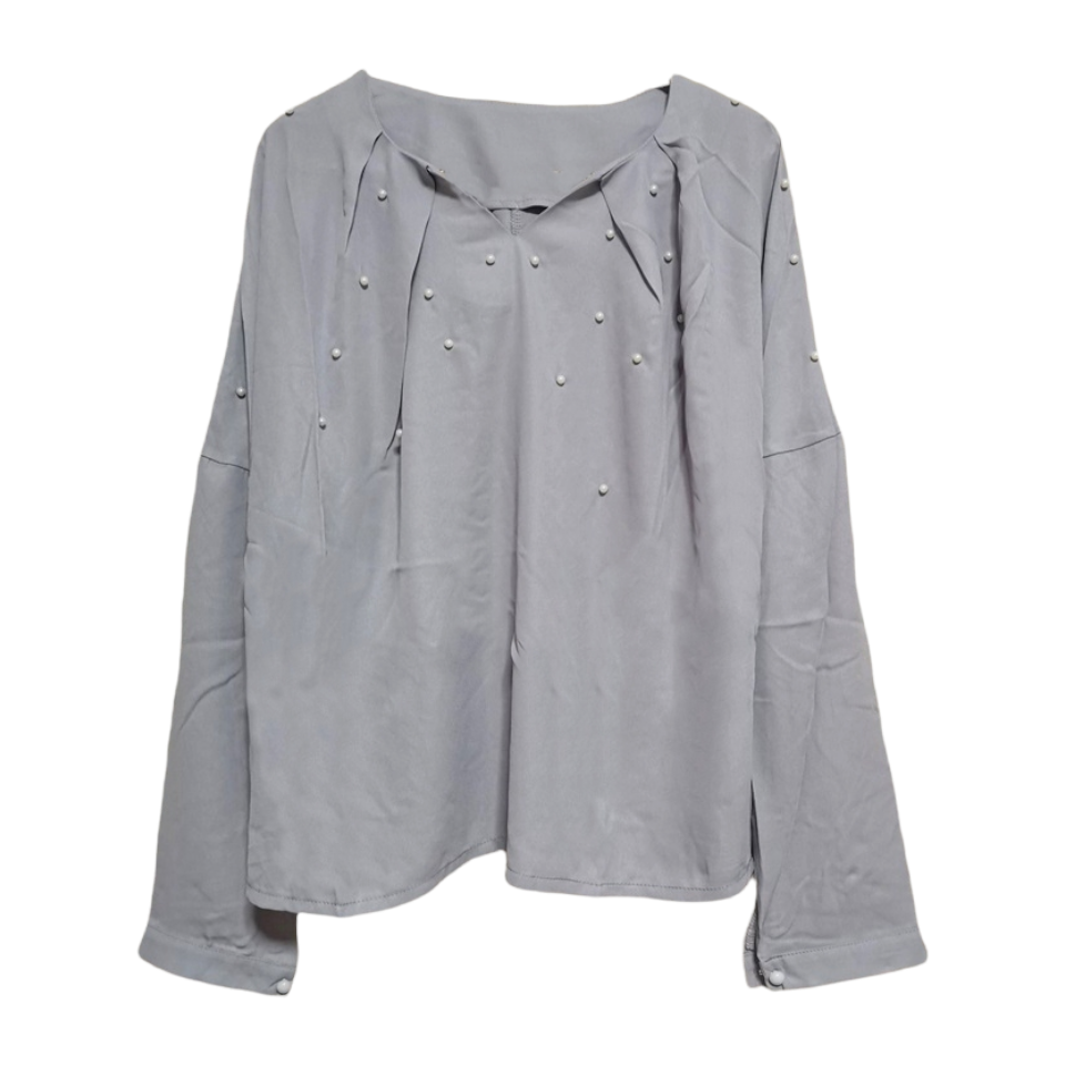 Blouse3857 เสื้อชีฟองแขนยาวสีเทา ประดับมุกสวยหรู แขนยาวกระดุมข้อมือ ผ้าชีฟองเกรดพรีเมียมเนื้อดีหนามีน้ำหนักนุ่มใส่สบาย งานสวยดูแพง แมทช์กับอะไรก็เข้า ใส่เที่ยว/ใส่ทำงานได้