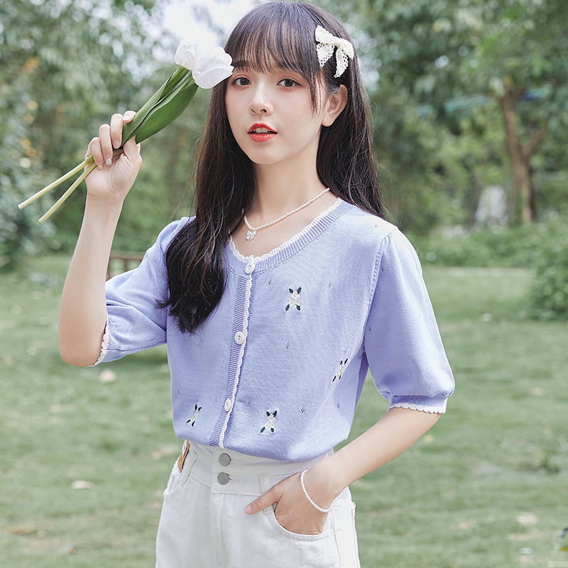 เสื้อผ้าวัยรุ่นเกาหลี เสื้อยืดวัยรุ่นผู้หญิง มีขนาด S M L XL