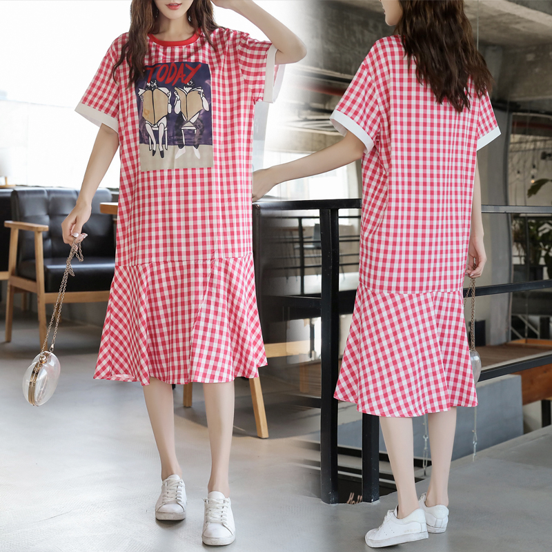 Dress4744 เดรสยาวลายสก็อตทรงปล่อยชายระบาย งานสกรีนลายดิจิตอลอย่างดีสีสวยคมชัด ผ้าโพลีเนื้อดีนุ่มใส่สบาย งานสวยใส่ง่ายน่ารักมาก