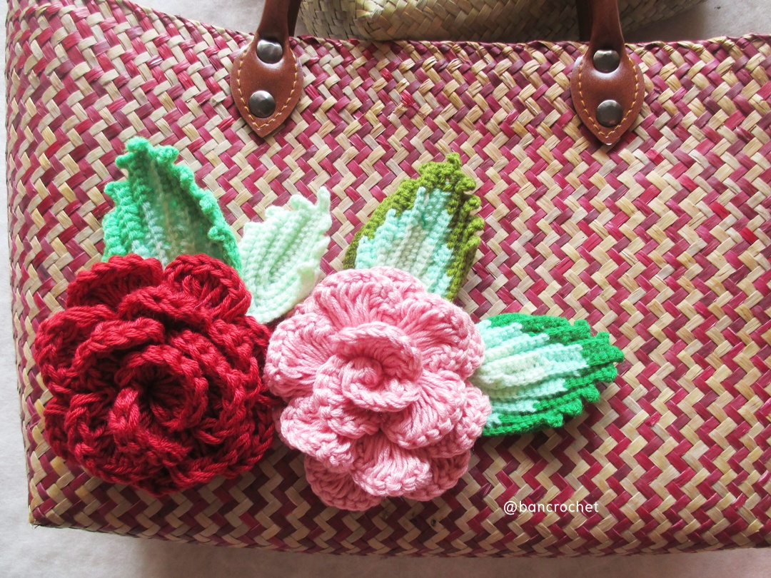bancrochet กระเป๋ากระจูดสาน ประดับดอกไม้ ขนาด 10*14*5*15 นิ้ว basket weave bags ธรรมชาติ 10*14*5*15 นิ้ว