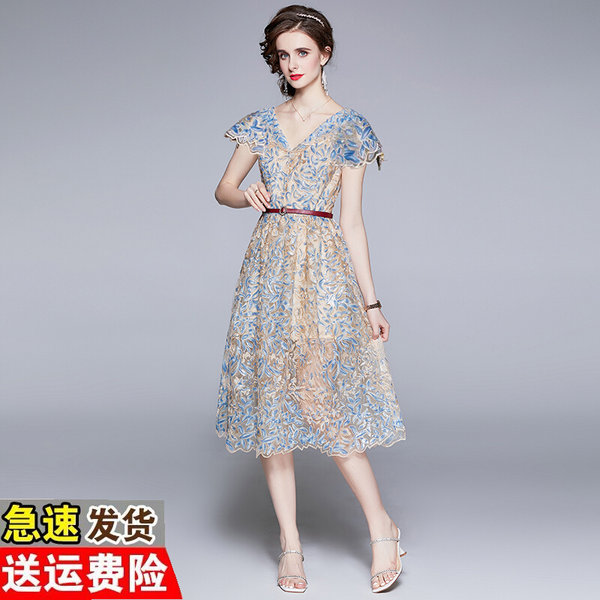 ชุดเดรสเรียบหรูดูแพง เดรสแบรนด์ DG Boutique