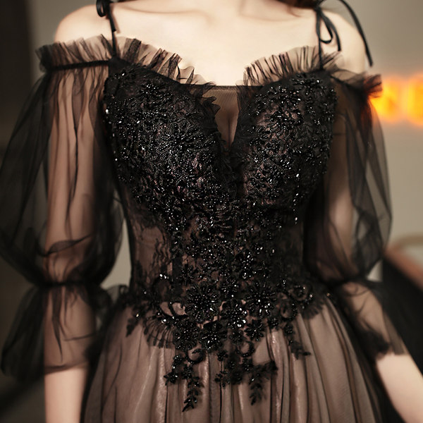 ชุดราตรี ชุดราตรีสวยหรู แบบ ทันสมัย Evening dress
