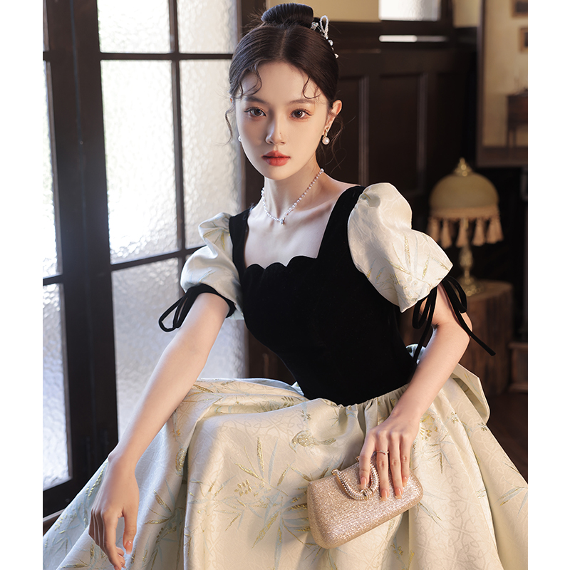 ชุดราตรี ชุดราตรีสวยหรู แบบ ทันสมัย Evening dress