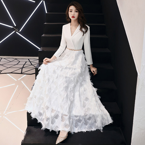 ชุดราตรี ชุดราตรีสวยหรู แบบ ทันสมัย Evening dress