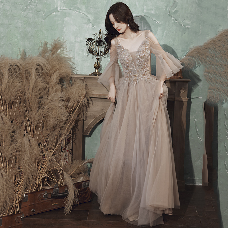 ชุดราตรี ชุดราตรีสวยหรู แบบ ทันสมัย Evening dress