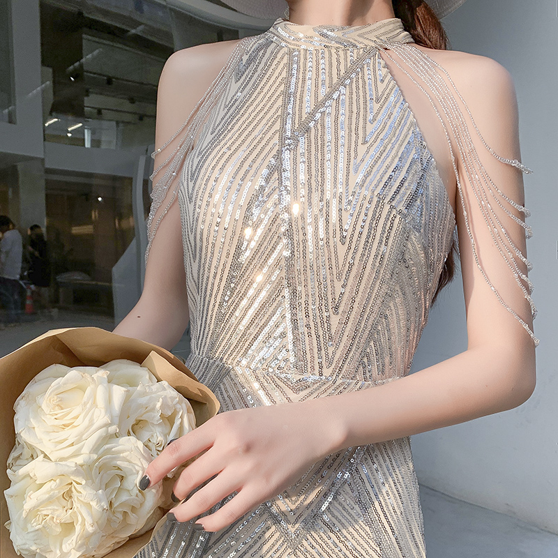 ชุดราตรี ชุดราตรีสวยหรู แบบ ทันสมัย Evening dress