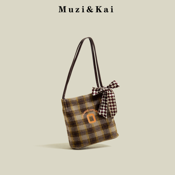 กระเป๋าสะพายข้างผู้หญิง กระเป๋าสะพายสไตล์เกาหลี By Muzi&Kai