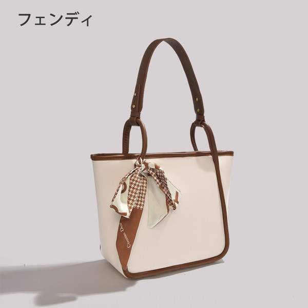 กระเป๋าสะพายข้างผู้หญิง กระเป๋าสะพายสไตล์เกาหลี By Japanese フェンディ authentic bag