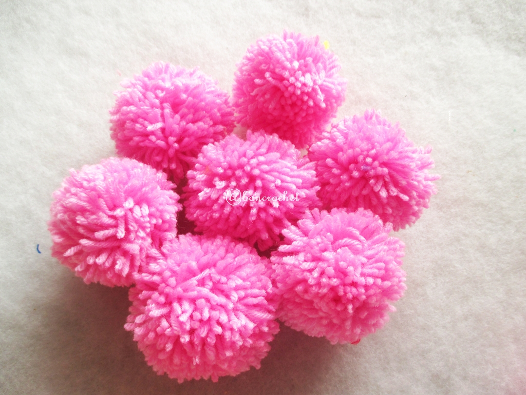 ปอมปอมไหมพรมสีชมพูหวาน ขนาด 2 นิ้ว pompoms crochet