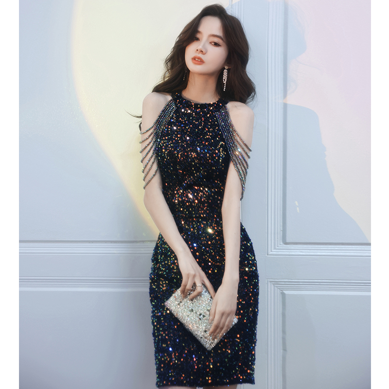 ชุดราตรี ชุดราตรีสวยหรู แบบ ทันสมัย Evening dress