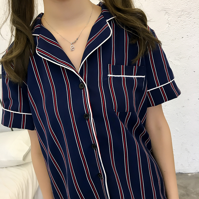 ชุดนอนลายทาง น่ารัก แถมที่คาดผมสุดแบ๊ว พร้อมส่งเลยจ้า