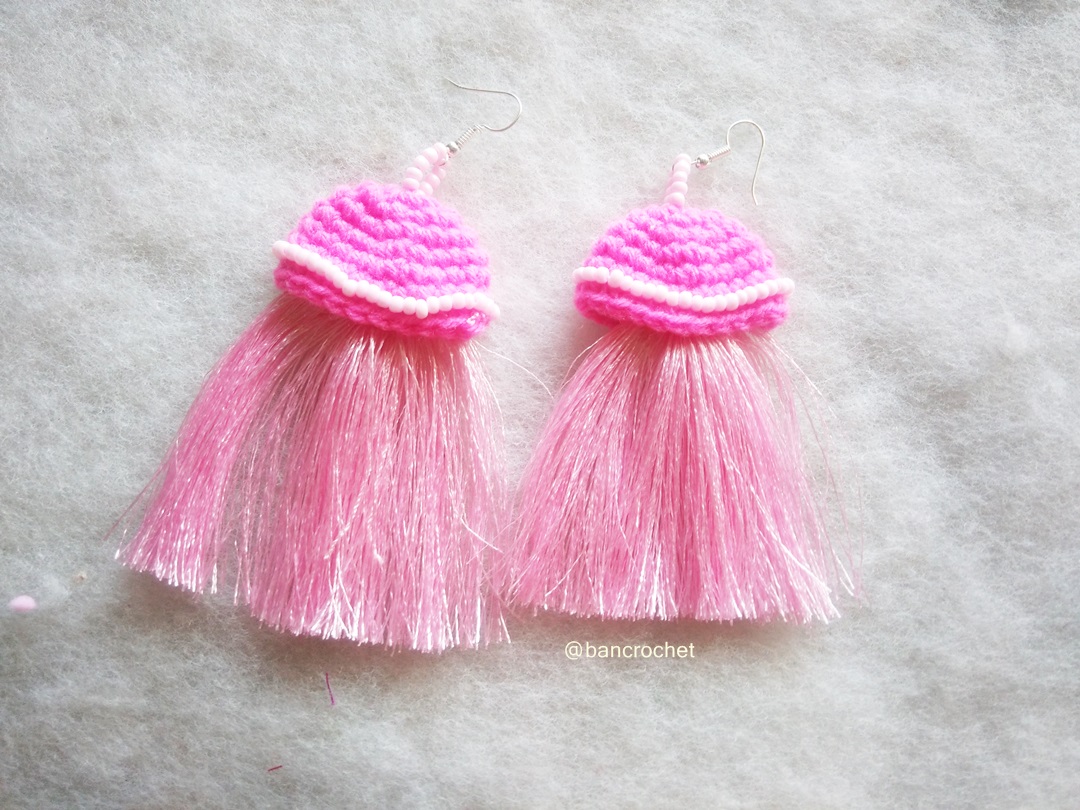 ต่างหูถักโครเชต์ crochet earrings สีชมพู 4 นิ้ว