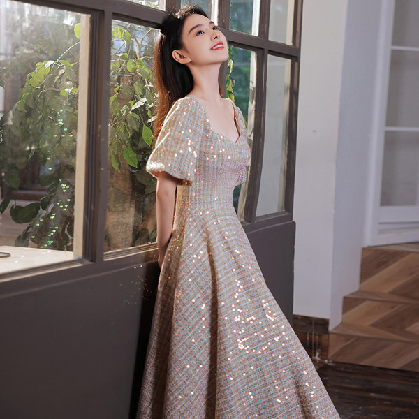 ชุดราตรี ชุดราตรีสวยหรู แบบ ทันสมัย Evening dress