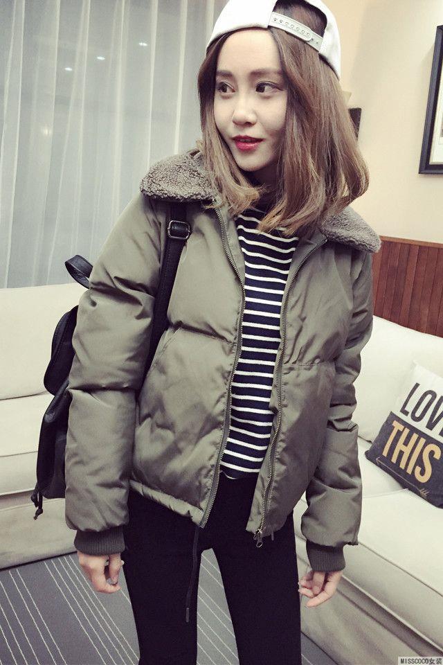 เสื้อกันหนาว บุนวมฟูๆ แต่งขนแกะที่คอปกเสื้อ ตัวสั้นน่ารัก ผ้าร่มเนื้อดีกันลม เกาหลีมากๆ พร้อมส่ง