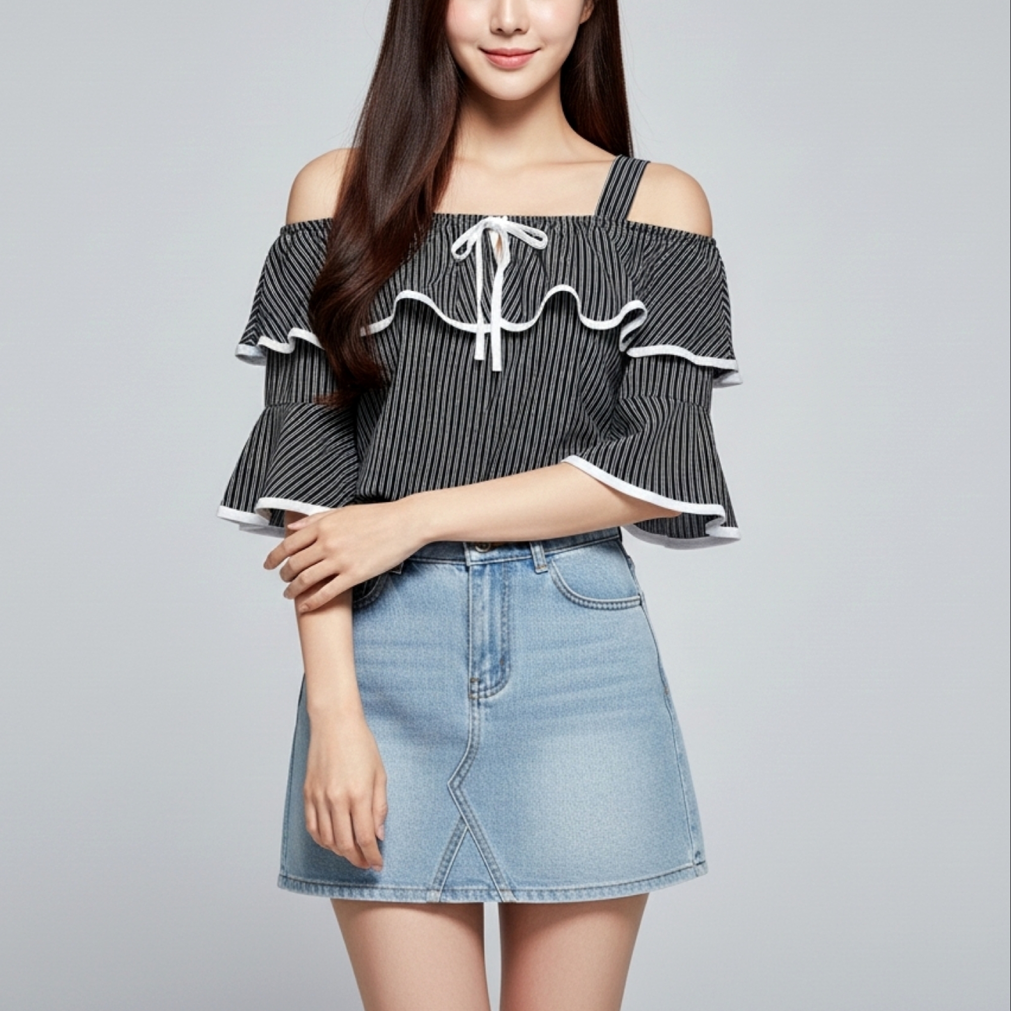 🎀 Blouse3681 เสื้อเปิดไหล่ผ้าชีฟองลายริ้ว แต่งระบายรอบตัว พร้อมโบว์ผูกอกสุดน่ารัก หวานเบาๆ แต่สวยจัดเต็ม