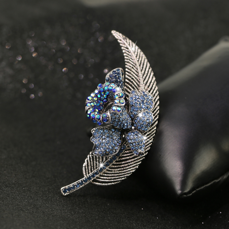 เข็มกลัด เข็มกลัดสวยๆ เข็มกลัดติดเสื้อ Brooch