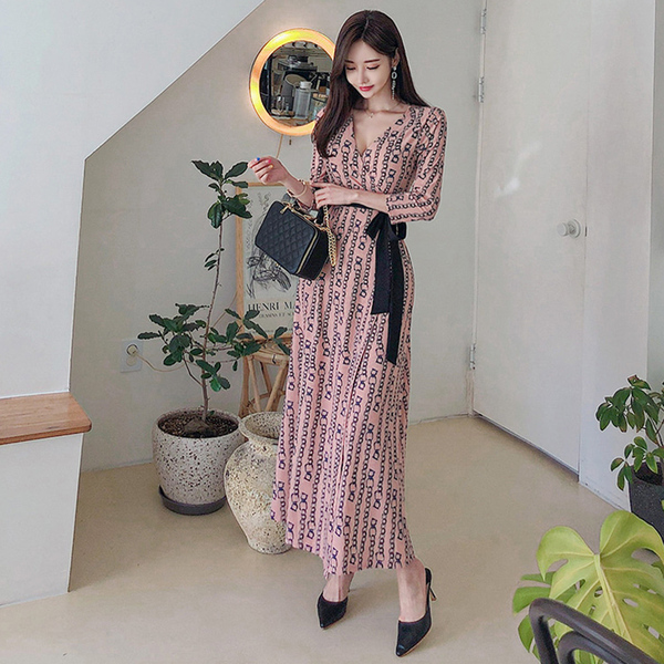ชุดเดรสชุดแฟชั่นใส่ออกงานสวยๆน่ารักๆราคาถูก ส่งฟรี