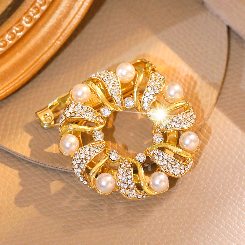 เข็มกลัด เข็มกลัดสวยๆ เข็มกลัดติดเสื้อ Brooch