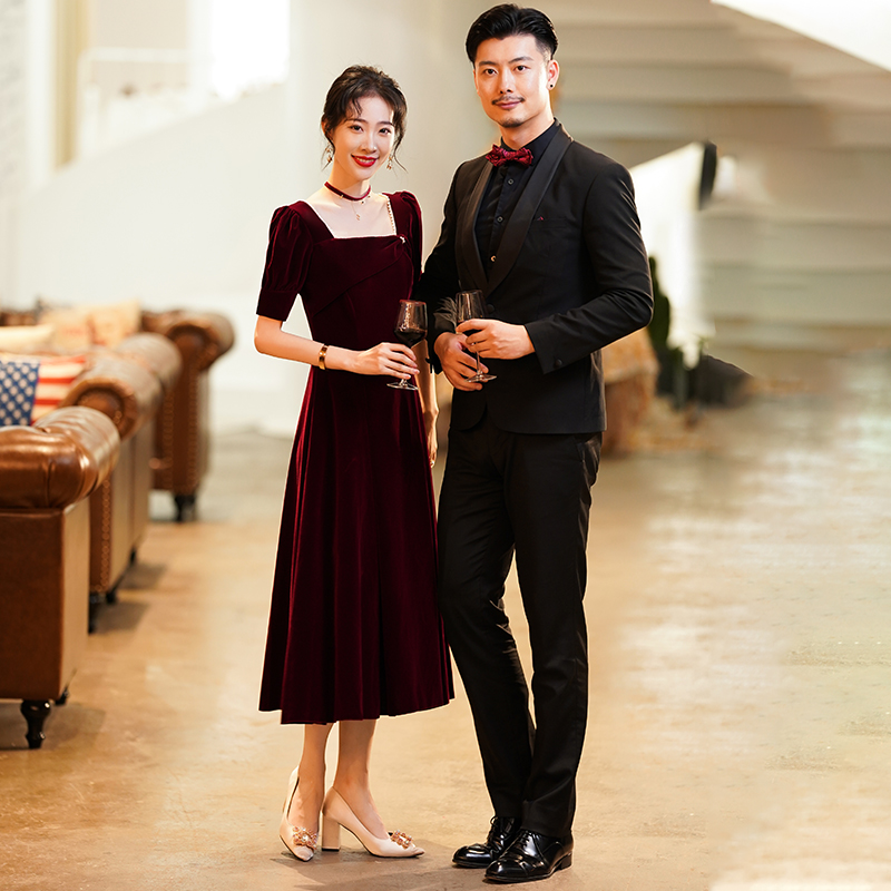 ชุดราตรี ชุดราตรีสวยหรู แบบ ทันสมัย Evening dress