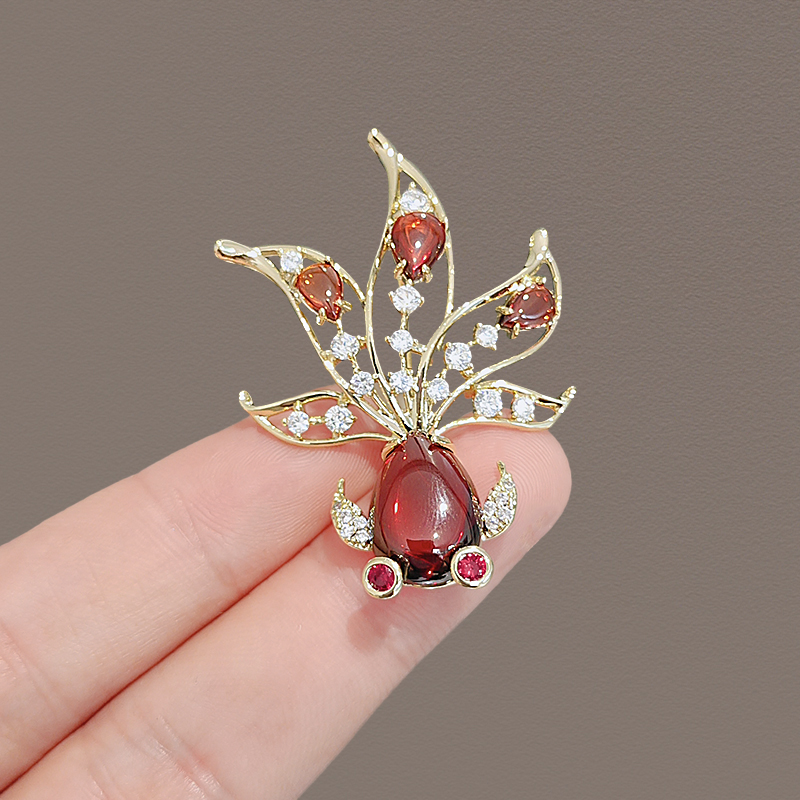 เข็มกลัด เข็มกลัดสวยๆ เข็มกลัดติดเสื้อ Brooch