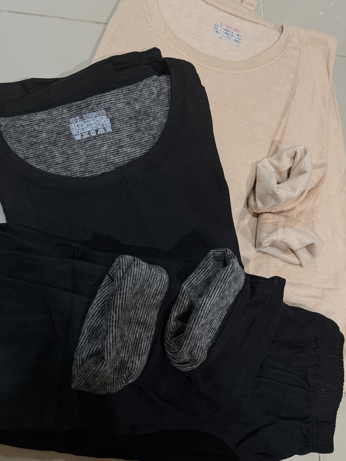 HEATTECH (ฮีทเทค ชาย/หญิง เสื้อ+กางเกง) คอกลม ผ้านุ่มมากๆ ใส่กันหนาว/เพิ่มความอุ่น