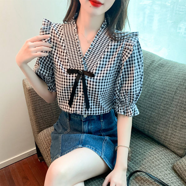 เสื้อลูกไม้ แขนสั้น