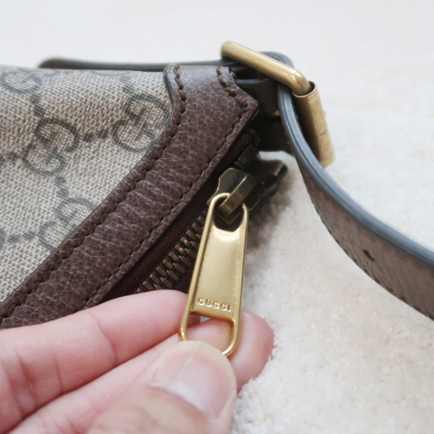 Gucci GG Ophidia Medium Zip Messenger Bag