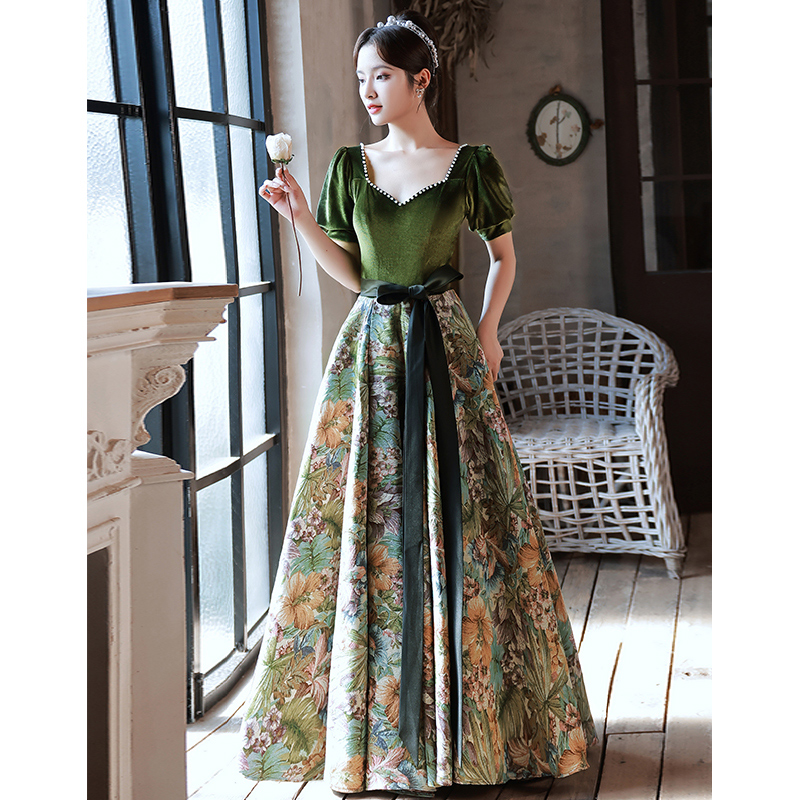 ชุดราตรี ชุดราตรีสวยหรู แบบ ทันสมัย Evening dress