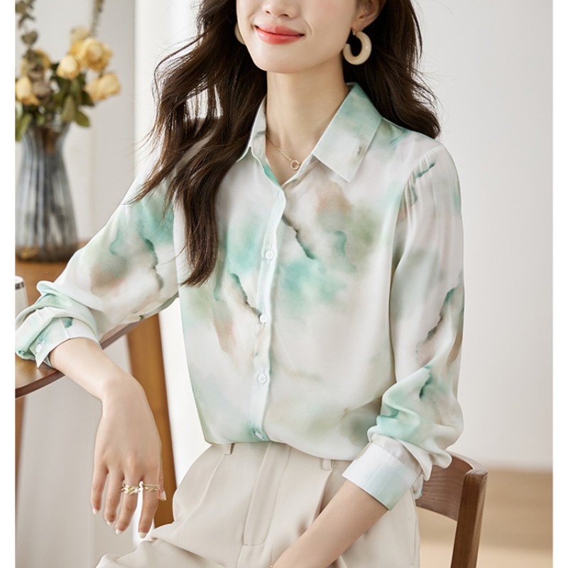 เสื้อเชิ้ตผู้หญิงแขนยาว เสื้อเชิ้ตผู้หญิงใส่ทํางาน 390 บาทต่อชิ้น ฟรีค่าจัดส่ง