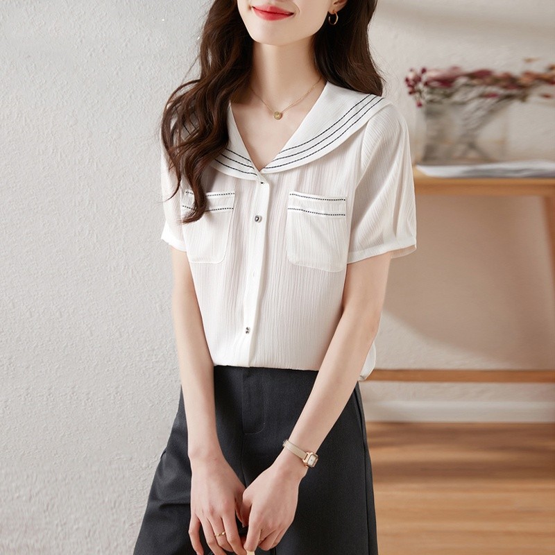 เสื้อเชิ้ตผู้หญิงใส่ทํางาน 390 บาทต่อชิ้น ฟรีค่าจัดส่ง
