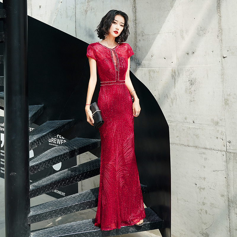 ชุดราตรี ชุดราตรีสวยหรู แบบ ทันสมัย Evening dress