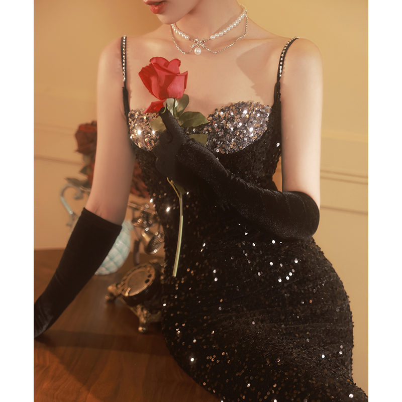ชุดราตรี ชุดราตรีสวยหรู แบบ ทันสมัย Evening dress