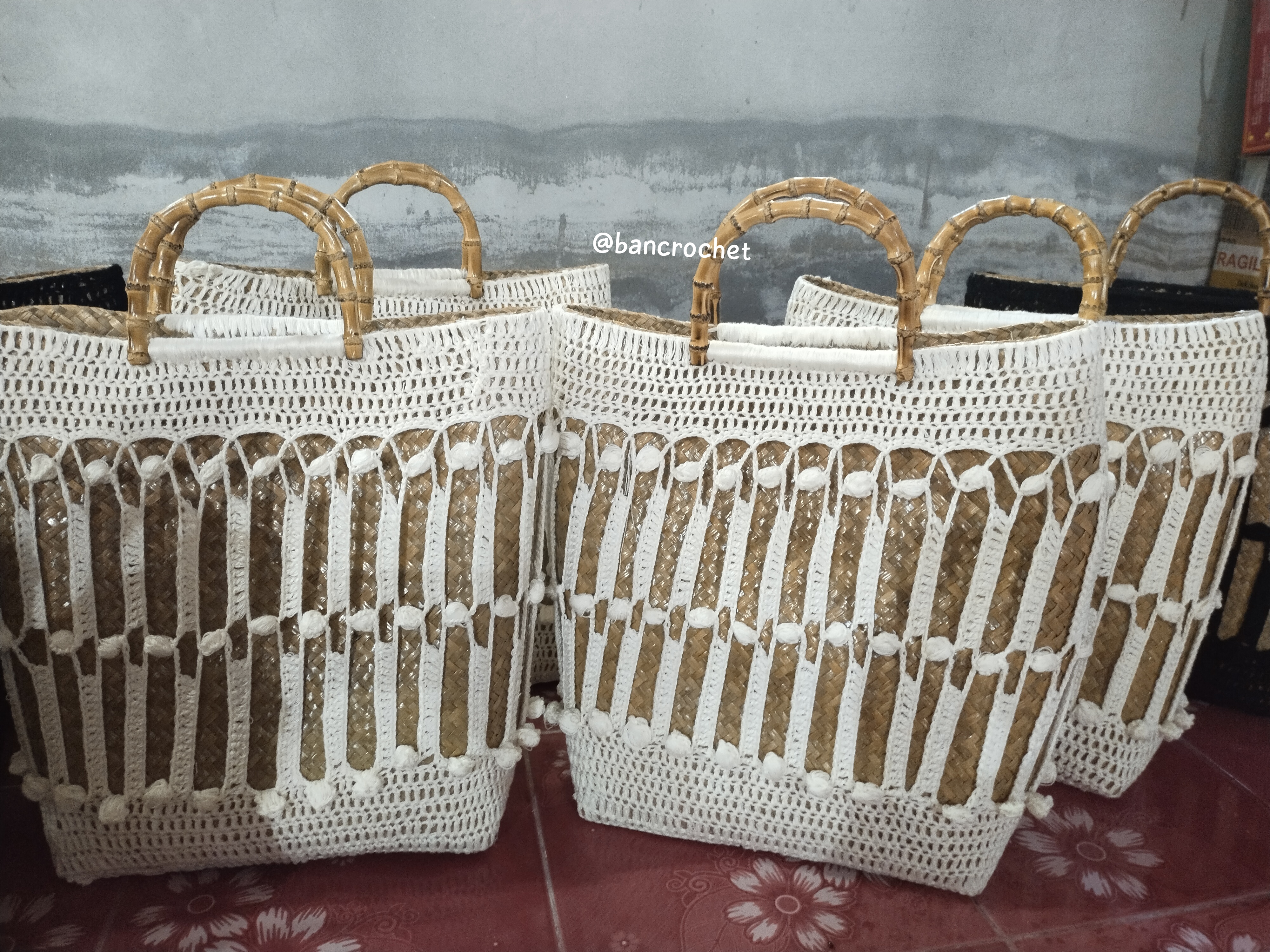 Bancrochet กระเป๋าถักโครเชต์ crochet bag หลากสี 30*40 ซม.
