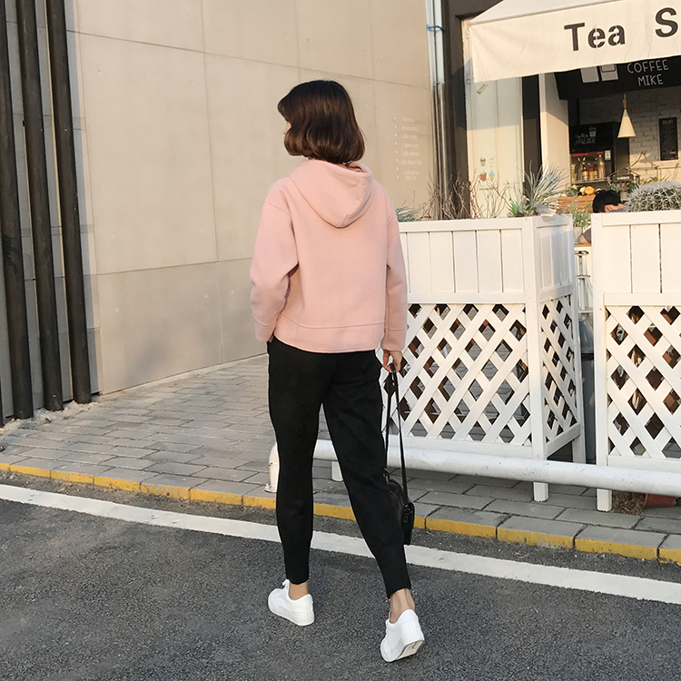 เสื้อกันหนาวฮู้ดดี้ แฟชั่นเกาหลี ตัวสั้นทรงแข็ง น่ารักมากจ้า ผ้าสักกะหลาดเนื้อนุ่มแต่เป็นทรง พร้อมส่ง งานจริงในภาพสุดท้ายน้า