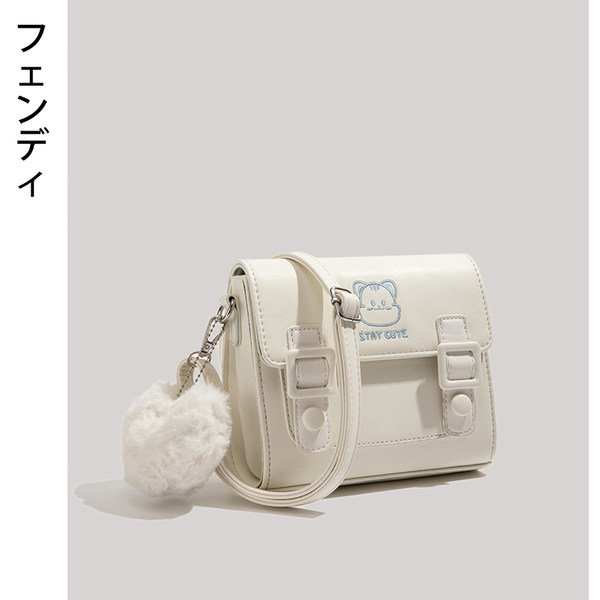 กระเป๋าสะพายข้างผู้หญิง กระเป๋าสะพายสไตล์เกาหลี By Japanese フェンディ authentic bag