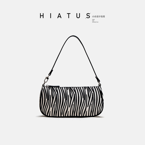 กระเป๋าสะพายข้างผู้หญิง กระเป๋าแบรนด์ HIATUS