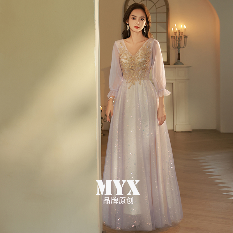 ชุดราตรี ชุดราตรีสวยหรู แบบ ทันสมัย Evening dress