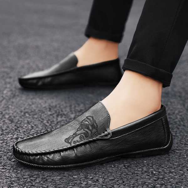 รองเท้าหนังผู้ชาย มีไซส์39-44 รองเท้าโลฟเฟอร์ชาย Slip-On Shoes